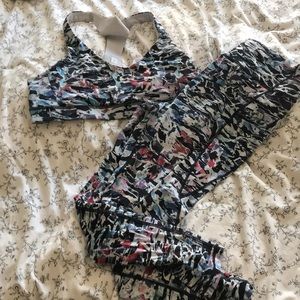 Lululemon Break Free Legging and Matching Sports Bra